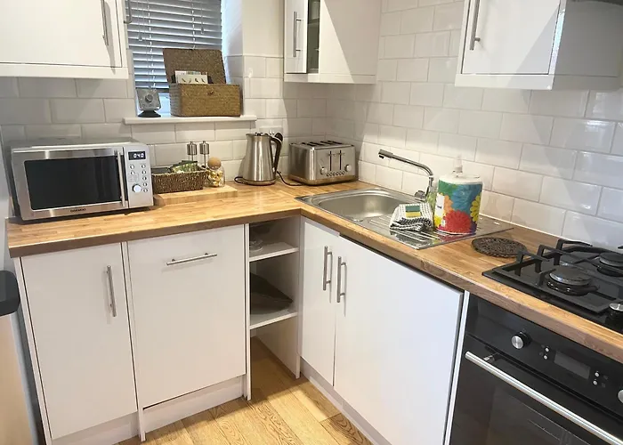 The Wilsons Courtyard, 2 - Bed, Sleeps 4, Pets Welcome * Ulverston