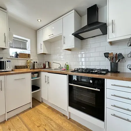 The Wilsons Courtyard, 2 - Bed, Sleeps 4, Pets Welcome * Ulverston